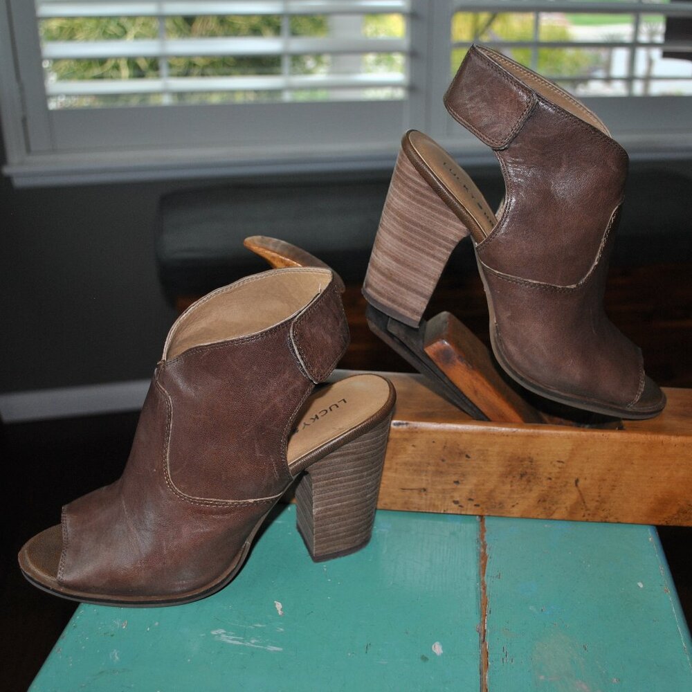 Lucky Brand open toe mule